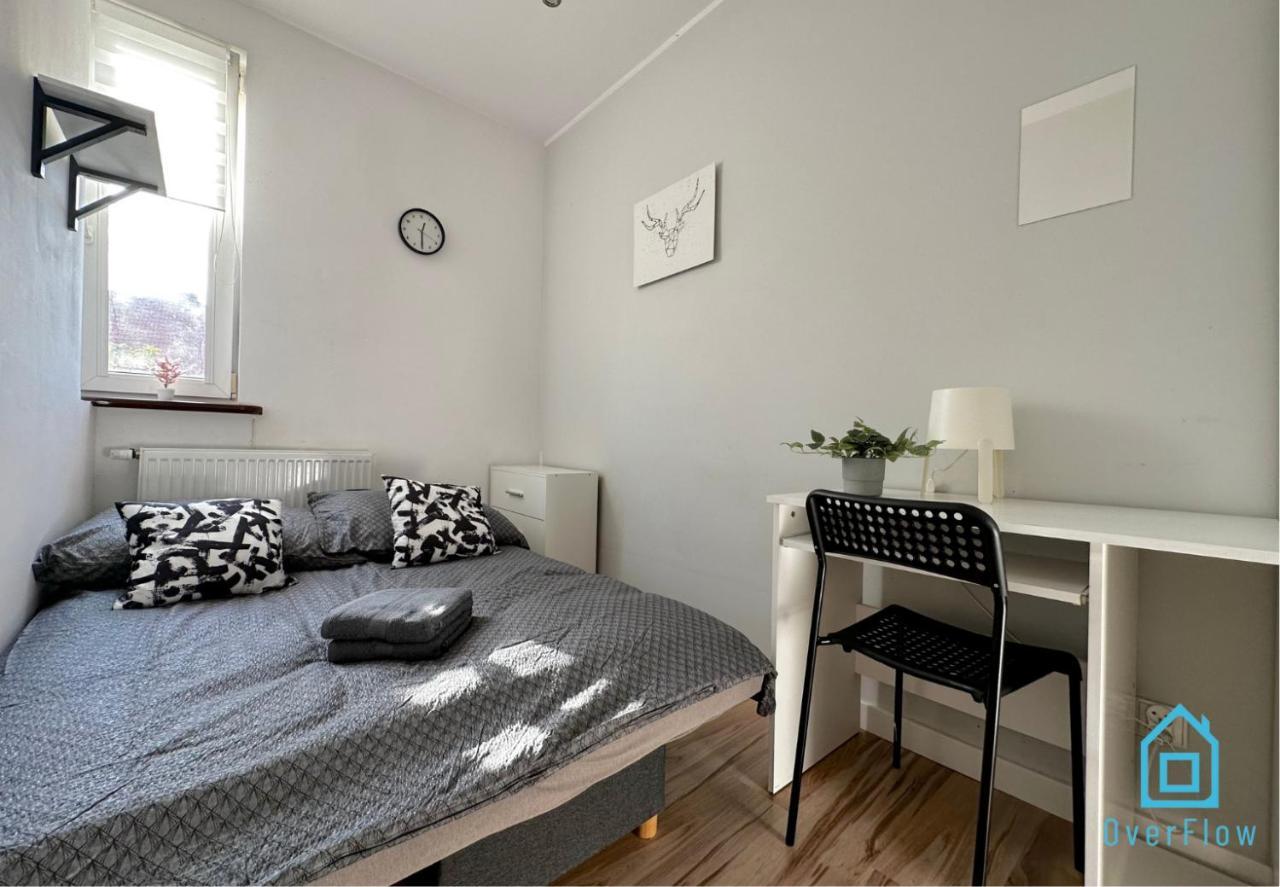August Room Гданск Екстериор снимка